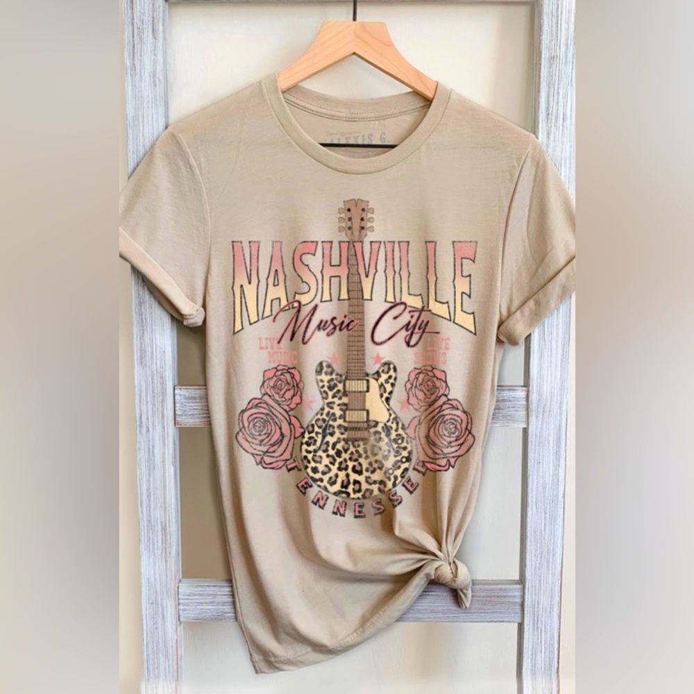 🎶Music City 🎸Nashville Tee🎶